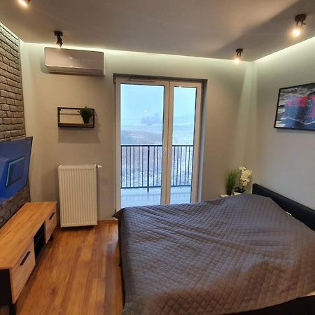 Nowe Apartamenty Ilawa Odnowiciela Z Klimatyzacja מראה חיצוני תמונה