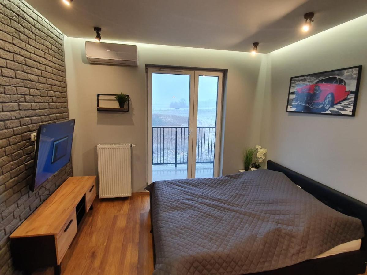 Nowe Apartamenty Ilawa Odnowiciela Z Klimatyzacja מראה חיצוני תמונה